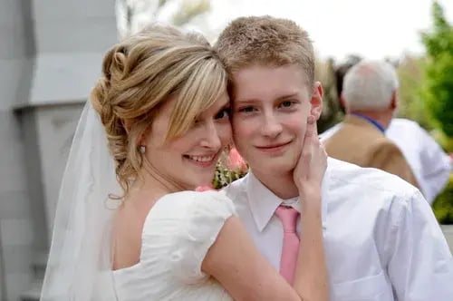 Collin+Russell_Sister+Wedding
